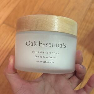 Oak Essentials Dream Bath Soak - Frosted White